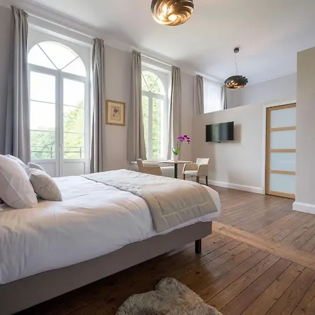 Aparthotel Chateau Du Beron Chic